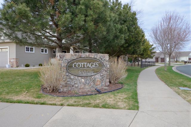 5404 Cinnamon Point, Mayer, MN 55360