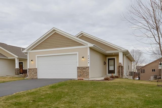 5404 Cinnamon Point, Mayer, MN 55360