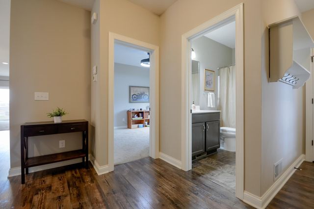 5404 Cinnamon Point, Mayer, MN 55360