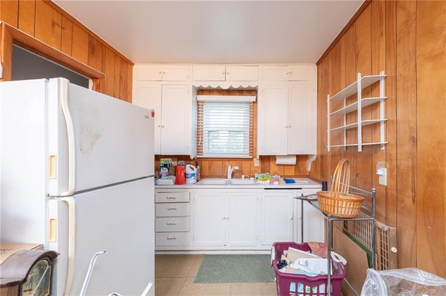 5236 W Wedington Drive, Fayetteville, AR 72704