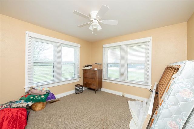 5236 W Wedington Drive, Fayetteville, AR 72704