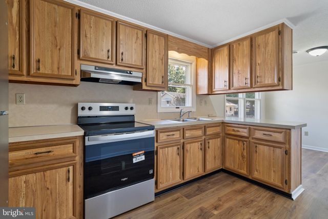 656 POPLAR ST, Hanover, PA 17331