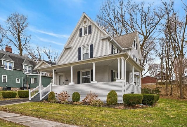 18 Pleasant Street, Manchester, NY 14432