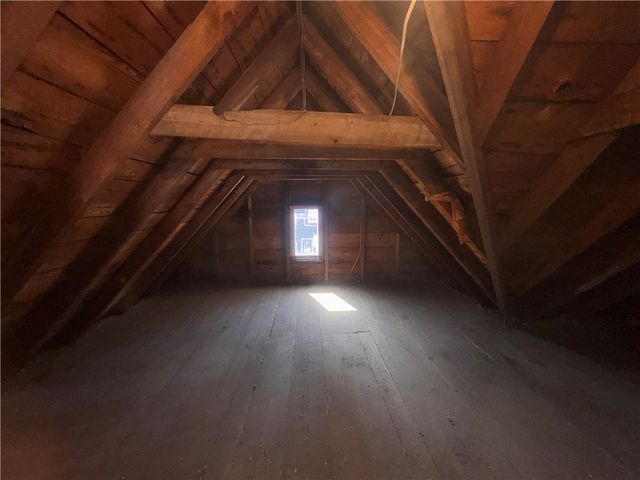 18 Pleasant Street, Manchester, NY 14432