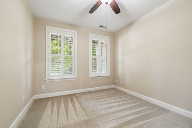 143 Village Cir, Lebanon, TN 37087