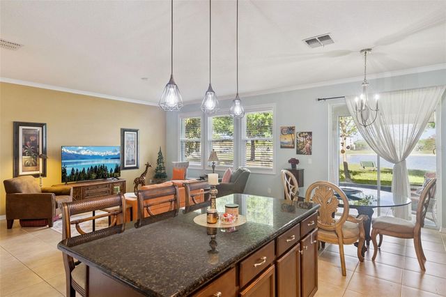 706 BAREFOOT BAY LOOP, Groveland, FL 34736