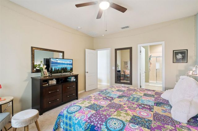 706 BAREFOOT BAY LOOP, Groveland, FL 34736