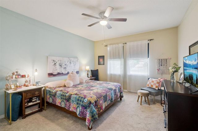 706 BAREFOOT BAY LOOP, Groveland, FL 34736