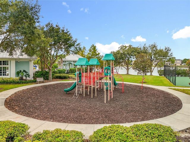706 BAREFOOT BAY LOOP, Groveland, FL 34736