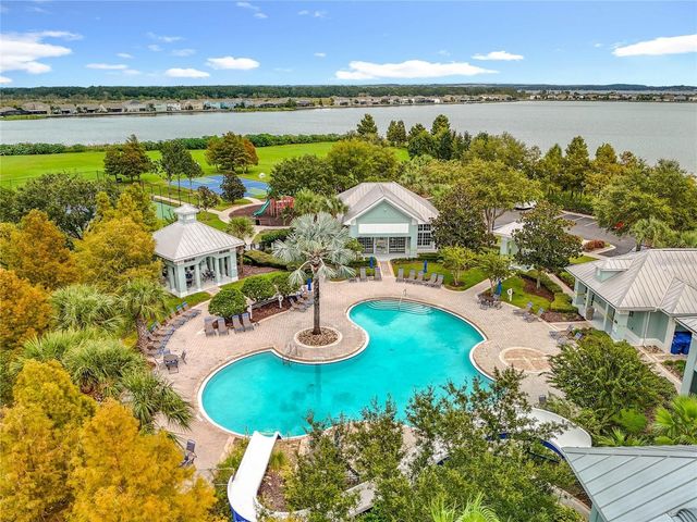 706 BAREFOOT BAY LOOP, Groveland, FL 34736