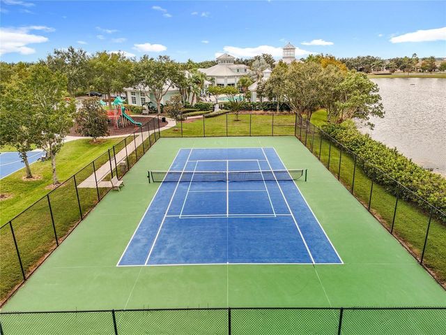 706 BAREFOOT BAY LOOP, Groveland, FL 34736