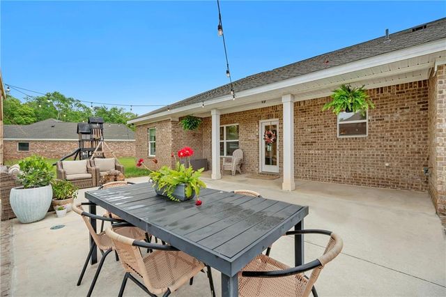 10095 Desiree Court S, Theodore, AL 36582