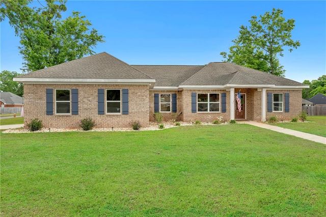 10095 Desiree Court S, Theodore, AL 36582