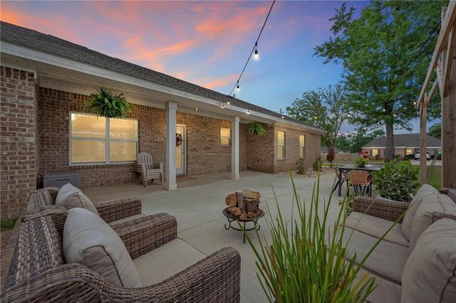 10095 Desiree Court S, Theodore, AL 36582