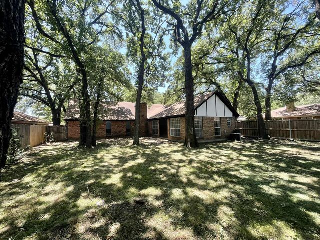 118 Oakhaven Drive, Grand Prairie, TX 75050