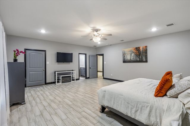 1533 Cairn Circle, Fort Worth, TX 76134