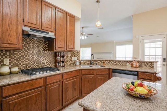 4230 Torrey Creek Lane, Houston, TX 77014