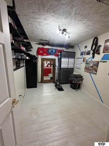 5538 S 152nd Street, Omaha, NE 68137