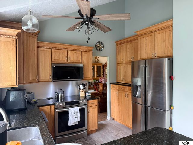 5538 S 152nd Street, Omaha, NE 68137