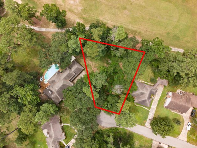 135 Jeb Stuart Lane, Conroe, TX 77302