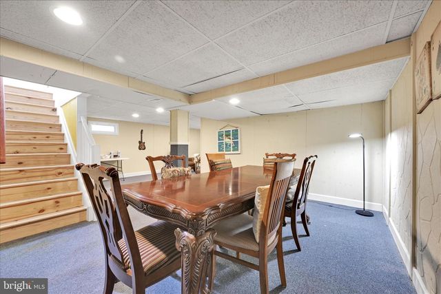 16 BERKLEY DR, Middletown, PA 17057