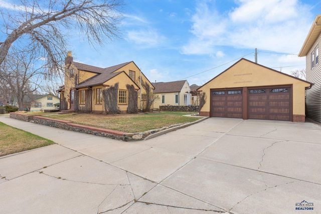 901 ST CLOUD ST, Rapid City, SD 57701