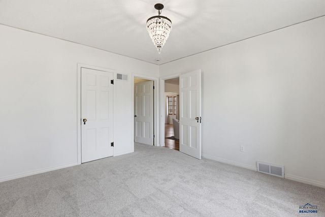 901 ST CLOUD ST, Rapid City, SD 57701