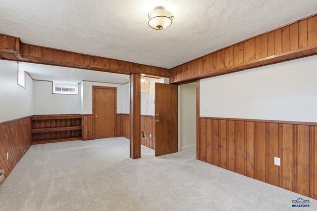 901 ST CLOUD ST, Rapid City, SD 57701