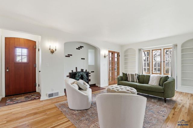 901 ST CLOUD ST, Rapid City, SD 57701