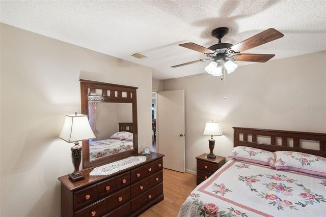 921 N 4TH AVENUE, Deltona, FL 32725