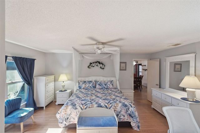 921 N 4TH AVENUE, Deltona, FL 32725