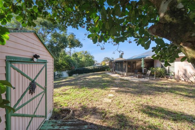 921 N 4TH AVENUE, Deltona, FL 32725