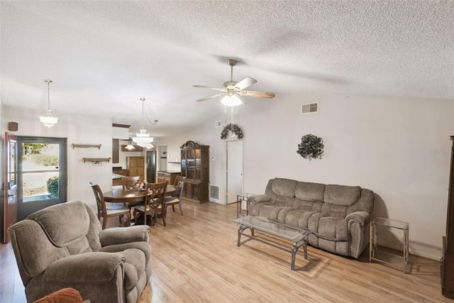 921 N 4TH AVENUE, Deltona, FL 32725