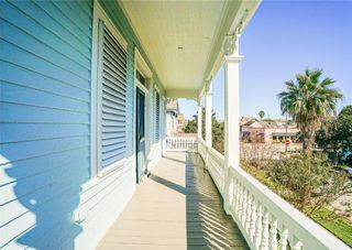 1412 Postoffice Street B, Galveston, TX 77550
