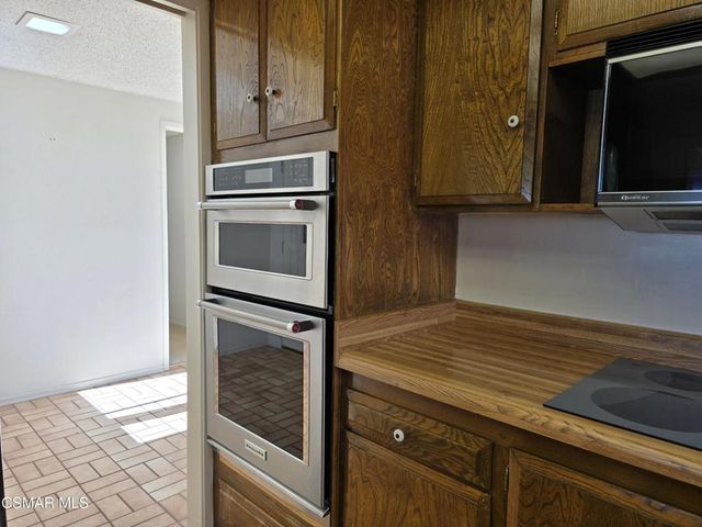 2684 Lander Court, Newbury Park, CA 91320