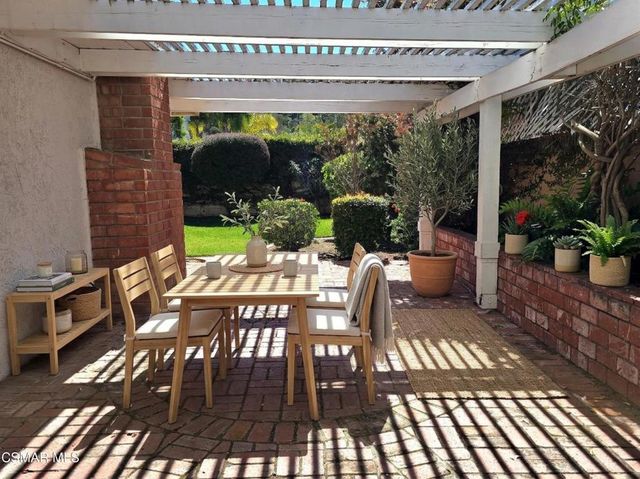 2684 Lander Court, Newbury Park, CA 91320