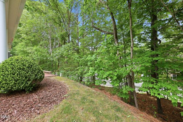 910 Quiet Woods Place, Durham, NC 27712