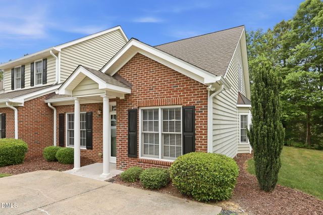 910 Quiet Woods Place, Durham, NC 27712