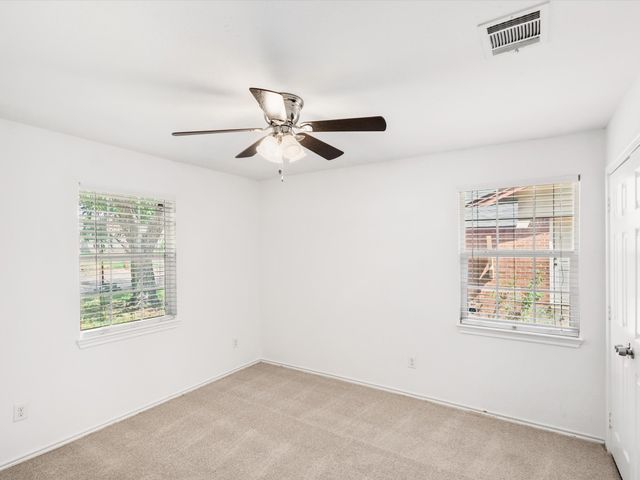 2222 Woodoak Drive, Irving, TX 75060