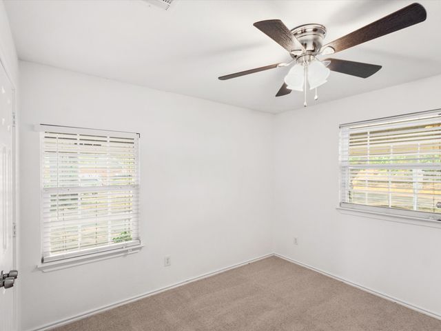 2222 Woodoak Drive, Irving, TX 75060