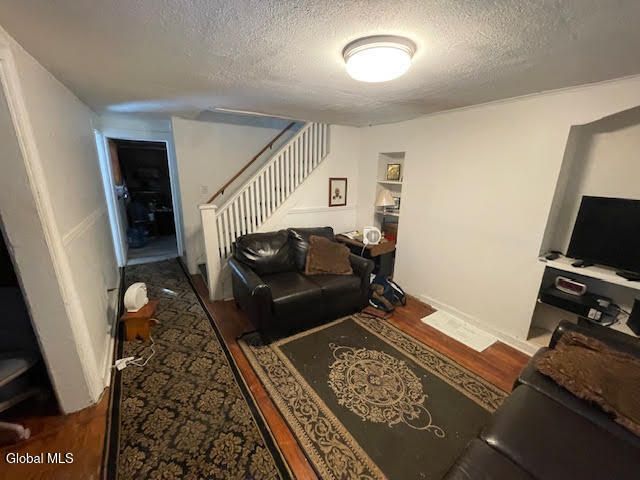 230 Livingston Avenue, Albany, NY 12210