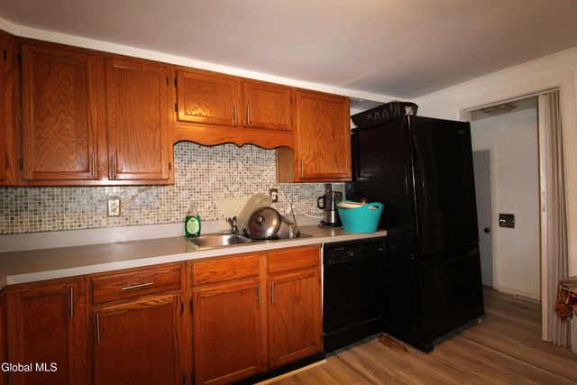 230 Livingston Avenue, Albany, NY 12210