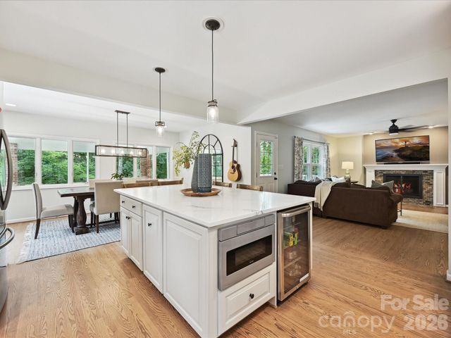 327 Whitestone Road, Charlotte, NC 28270