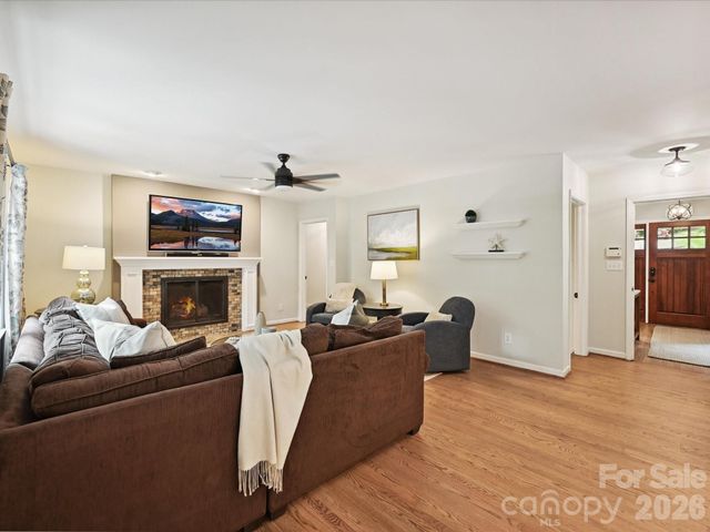 327 Whitestone Road, Charlotte, NC 28270