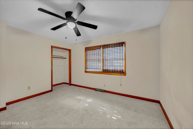 318 Englewood Drive, Wilmington, NC 28409