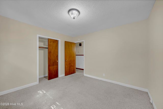 318 Englewood Drive, Wilmington, NC 28409