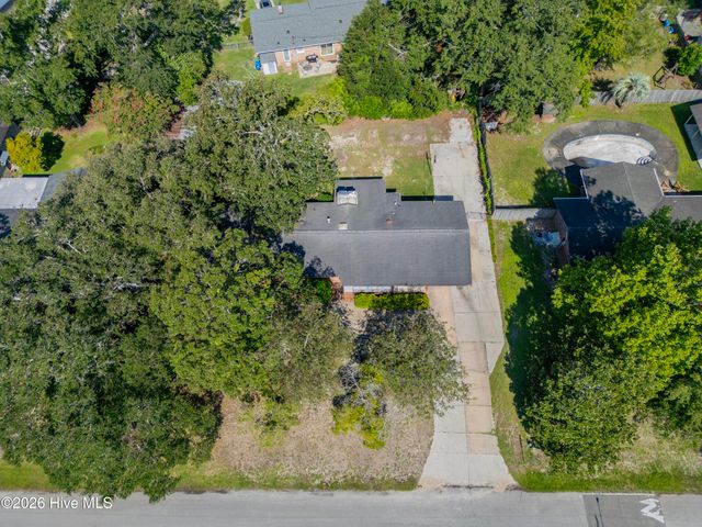 318 Englewood Drive, Wilmington, NC 28409