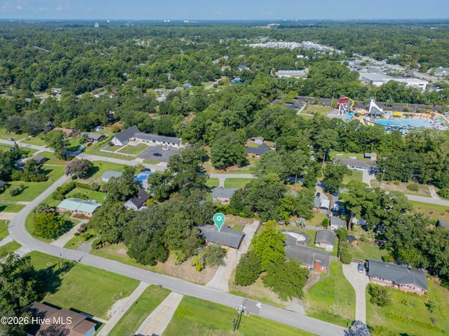 318 Englewood Drive, Wilmington, NC 28409
