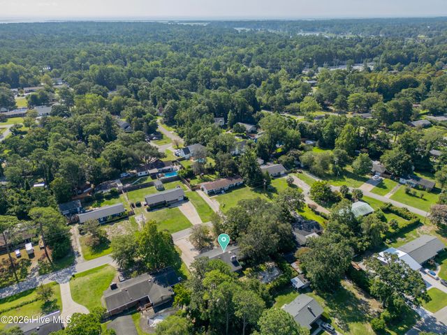 318 Englewood Drive, Wilmington, NC 28409