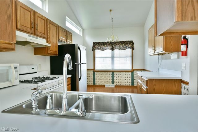 23 Eagle Pointe, Cortland, OH 44410